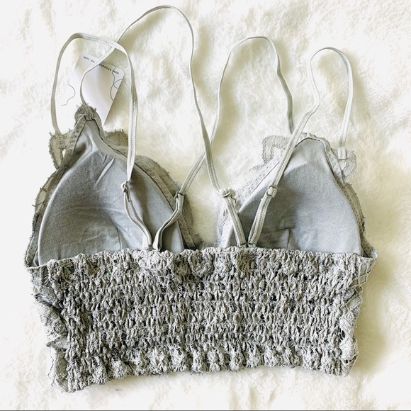 🆕 Light Gray Crochet Lace Bralette - Picture 2 of 5